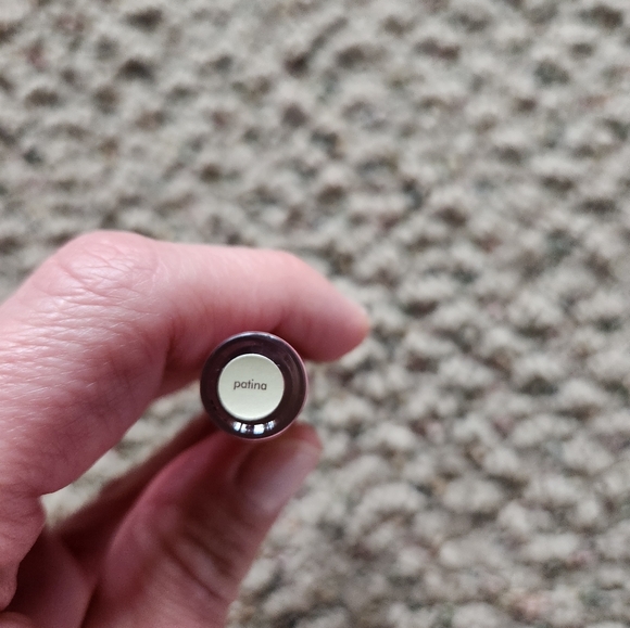 Lip gloss and lipstick travel lot. Perfect stocking ststuffers or holiday gifts - Picture 2 of 4